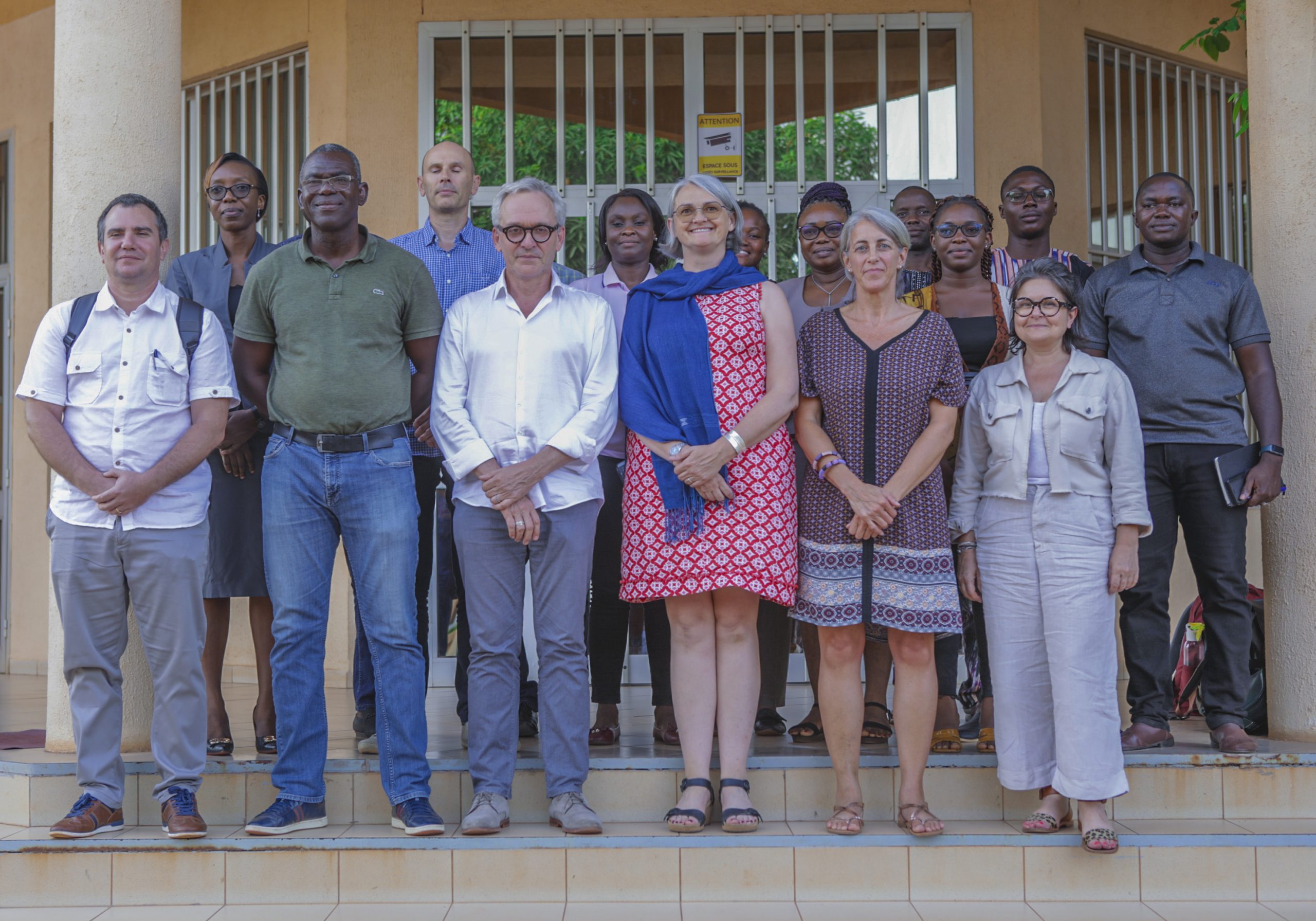 Visite de travail de l’Institut de Recherche pour le Développement (IRD) France à l’Université Virtuelle du Burkina Faso